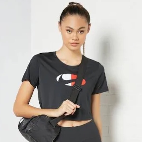 NIKE TRAINING/ CROP TOP DRI-FIT / BLACK-RED / SIZE S - Picture 8 of 12